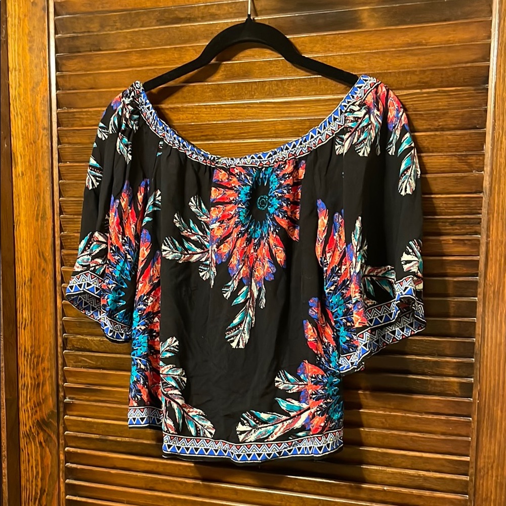 Floral Off-Shoulder Black Top